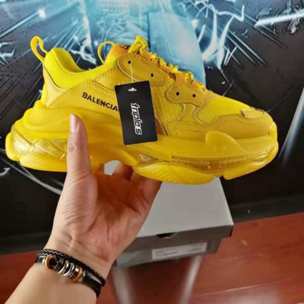 Shoes - Picture 2 of 6